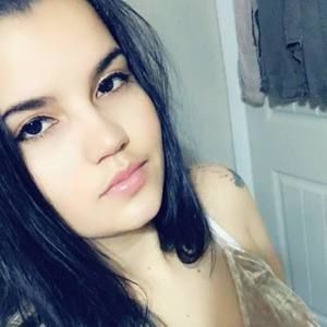 Meet your Posher, Eva